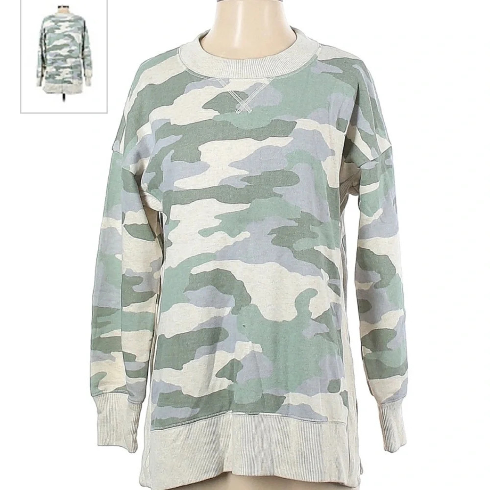 Aerie camouflage crew neck fleece sweatshirt size XS oversized sweatshirt